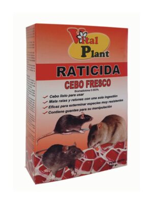 Una caja roja y naranja con la etiqueta RATICIDA - CEBO FRESCO y el logotipo de VITAL PLANT, con imágenes de tres ratas. En el envase se enumeran las características y precauciones de este producto en español.